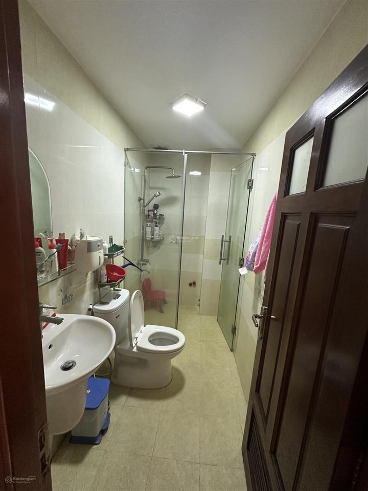 Siêu phẩm nhà 3 lầu full nội thất, 4x20m nở hậu, hẻm rộng 7m, gần văn cao, bình tân