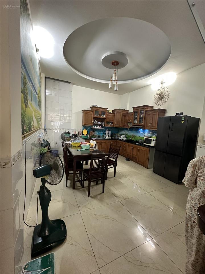 Siêu phẩm nhà 3 lầu full nội thất, 4x20m nở hậu, hẻm rộng 7m, gần văn cao, bình tân