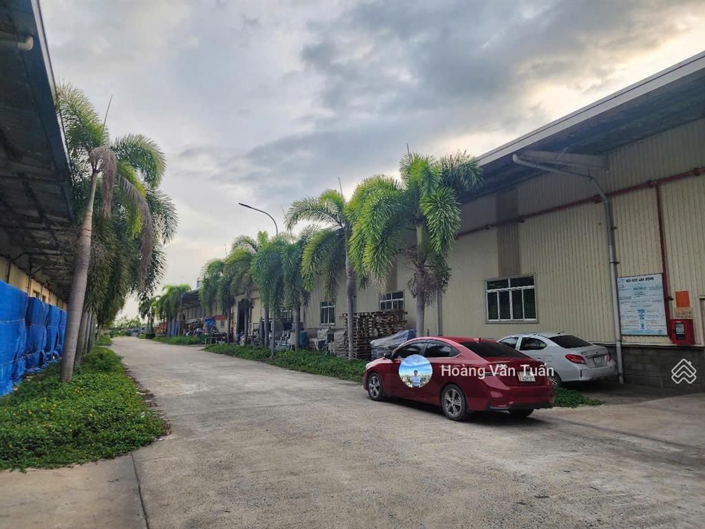 Xưởng 9850m2 chỉ 9,7 triệu/m2 nguyễn hữu trí, bến lức, long an 52x200m, có hđt 500 triệu/tháng