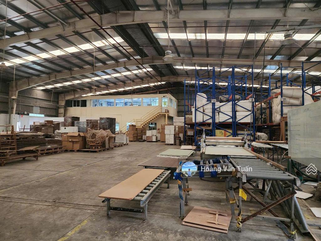 Xưởng 9850m2 chỉ 9,7 triệu/m2 nguyễn hữu trí, bến lức, long an 52x200m, có hđt 500 triệu/tháng