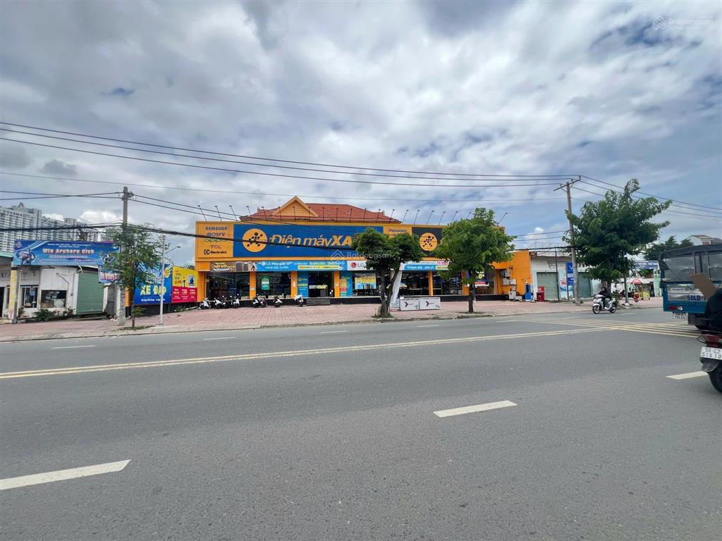 9880m2 xưởng nguyễn hữu trí, bến lức, long an chỉ 97 tỷ, hđt 500 triệu/tháng (6%/năm)