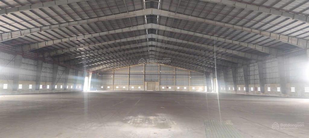 Xưởng 9850m2 chỉ 97 tỷ nguyễn hữu trí, bến lức, long an 52x200m, có hđt 500 triệu/tháng