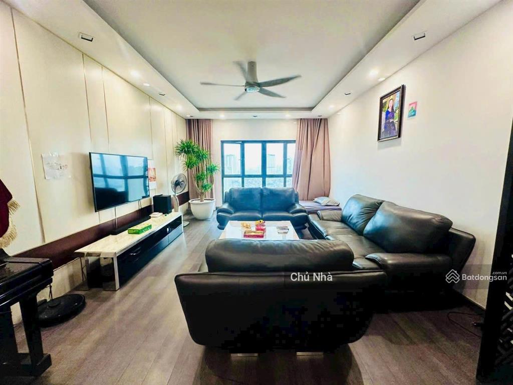 (giá tốt) chính chủ bán căn hộ 154m2 3n3w, mulbery land mỗ lao sẵn sổ, full nội thất toà c đẹp nhất