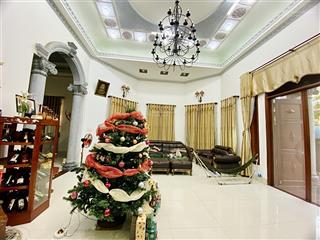 Cho thuê căn biệt thự 450m2 1t2l ngay đường võ thị sáu đầy đủ nội thất cao cấp