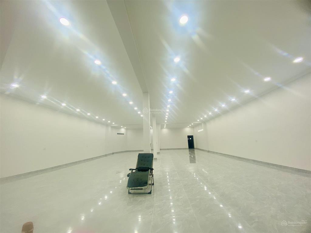 Cho thuê 500m2 mặt tiền trung tâm biên hòa mới hoàn thiện, giá thuê 80 triệu/tháng