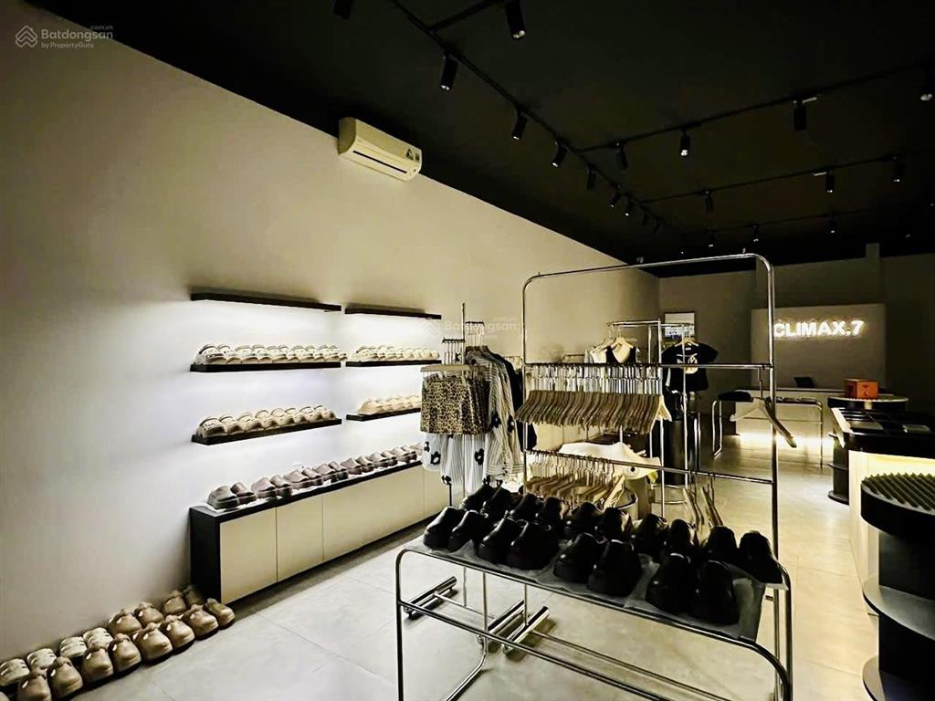 Bán căn nhà mặt tiền đường phạm văn thuận ngang 6m ngay coopmart biên hòa, chỉ 10,5 tỷ