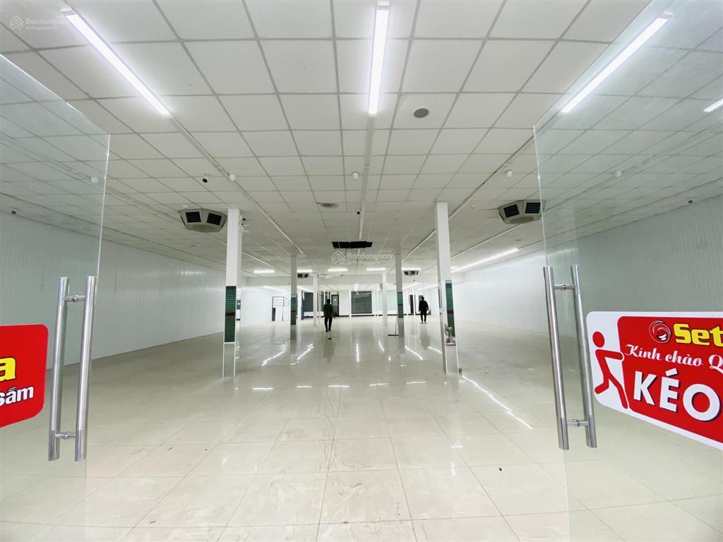 Cho thuê mặt bằng 16 mét mặt tiền đồng khởi trung tâm biên hòa chỉ 60tr/tháng