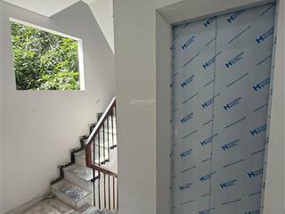 Vũ thạnh, 32m, 3 ngủ, thang máy, lô góc 3 mặt ngõ, nhà xây mới full nội thất cao cấp, sổ vuông đẹp