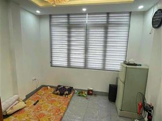 Mặt đường la thành, 19m, lô góc 3 thoáng, vỉa hè đá bóng, nhà xây mới full nội thất, sổ chính chủ