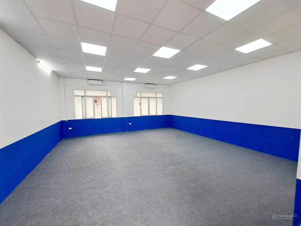Cho thuê văn phòng 35m2, 4,1 triệu/th tại giải phóng, giáp bát, hoàng mai, hà nội