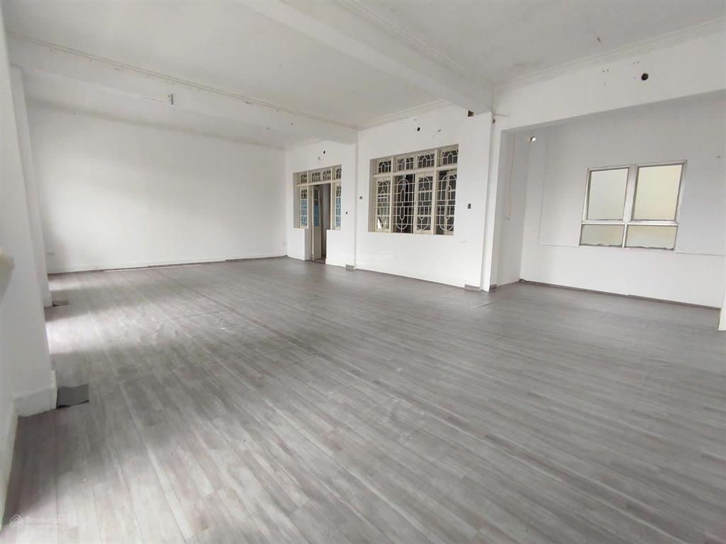 Cho thuê văn phòng 35m2, 4,1 triệu/th tại giải phóng, giáp bát, hoàng mai, hà nội