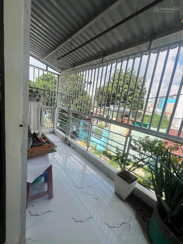 Giá tốt chỉ 3.4 tỷ  đường 2  tnp b  thủ đức, dt 4.2 10.2m  2pn  gần lê văn việt