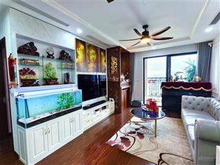Chính chủ bán căn hộ 2 ngủ2vs. 69m2. tầng trung ban công đb view nội khu. full nội thất cực đẹp,