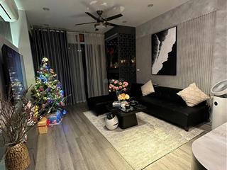 Chính chủ bán căn 70m2 vuông vắn có ban công phòng khách. 2pn2vs. tầng cao view triệu đô. full nt.