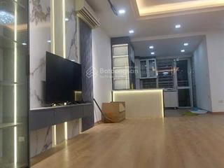 Chính chủ bán căn 107,3m2. tầng trung, căn góc full nội thất, 3pn3vs. cửa đn ban công tb