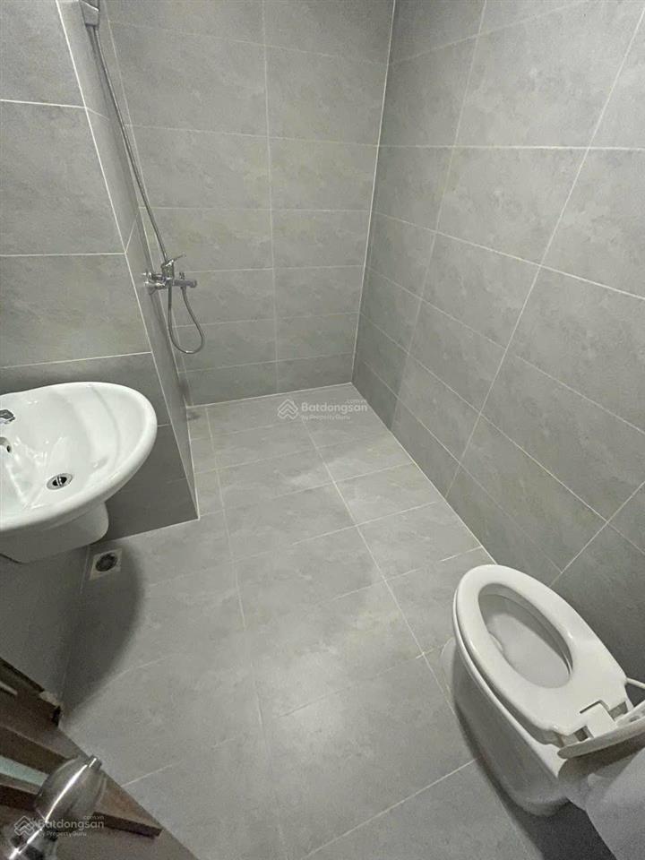 (gia that)chính chủ bán căn 108m2. tầng thấp. 3pn2vs full nội thất. cửa tb ban công đn. (ảnh thật)