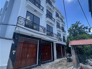 Với 2,65 tỷ nhà xây 4 tầng 33m2 gần đồng mai. ô tô đỗ đầu ngõ. full nội thất cơ bản  0985 343 ***