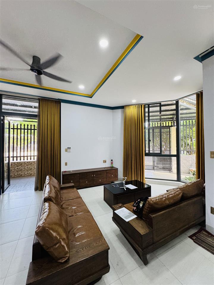 Đầu tư đón đầu  góc 2 mt  10x16.5m  5 tầng  giá 19,9 tỷ  cách ubnd tp thủ đức chỉ 10 phút