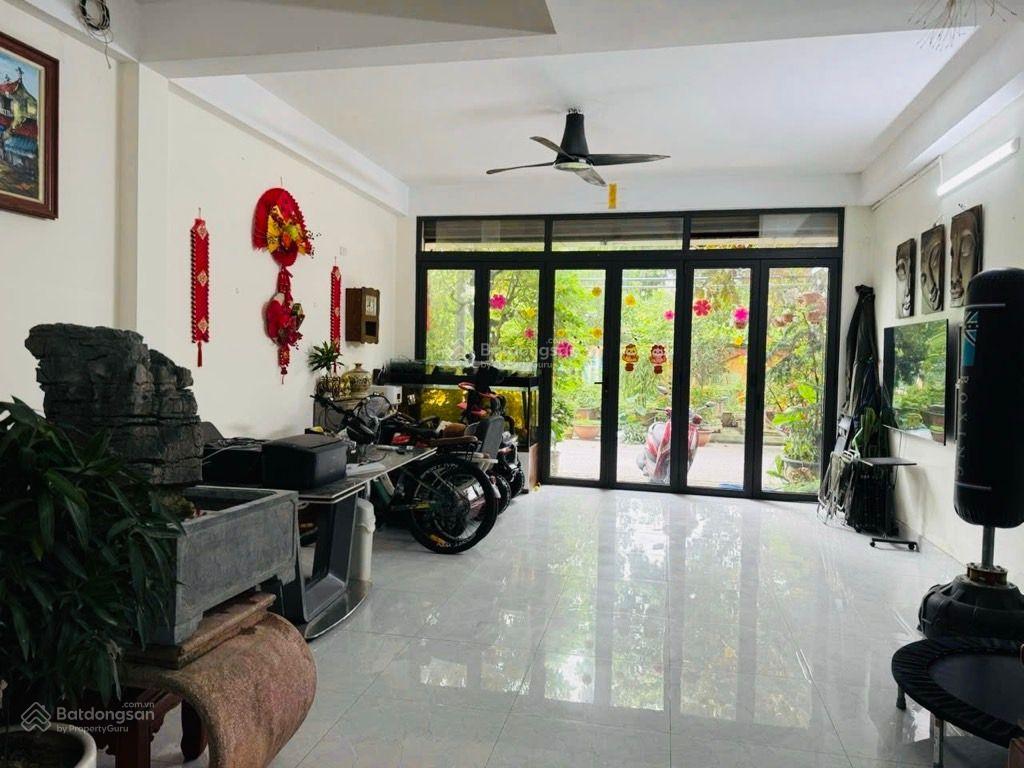 Bán nhà lk mậu lương phân lô vỉa hè 2 bên view thoáng hiếm  dt50m2,dân xây 5 tầng đẹp  ở ngay