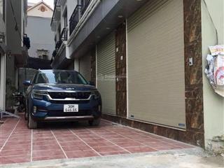 Cho thuê nhà 6 tầng có thang máy thông sàn ô tô qua nhà