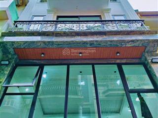 Bán nhà phố nguyễn khánh toàn, cầu giấy, khu phân lô, 82m2, ở yên tĩnh, 18.2 tỷ