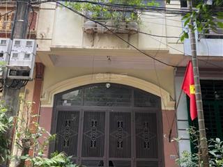 Bán nhà 76m2 4t, đường hoàng quốc việt, cầu giấy, phân lô 2 thoáng trước sau, ở hoặc kd, 17.8 tỷ