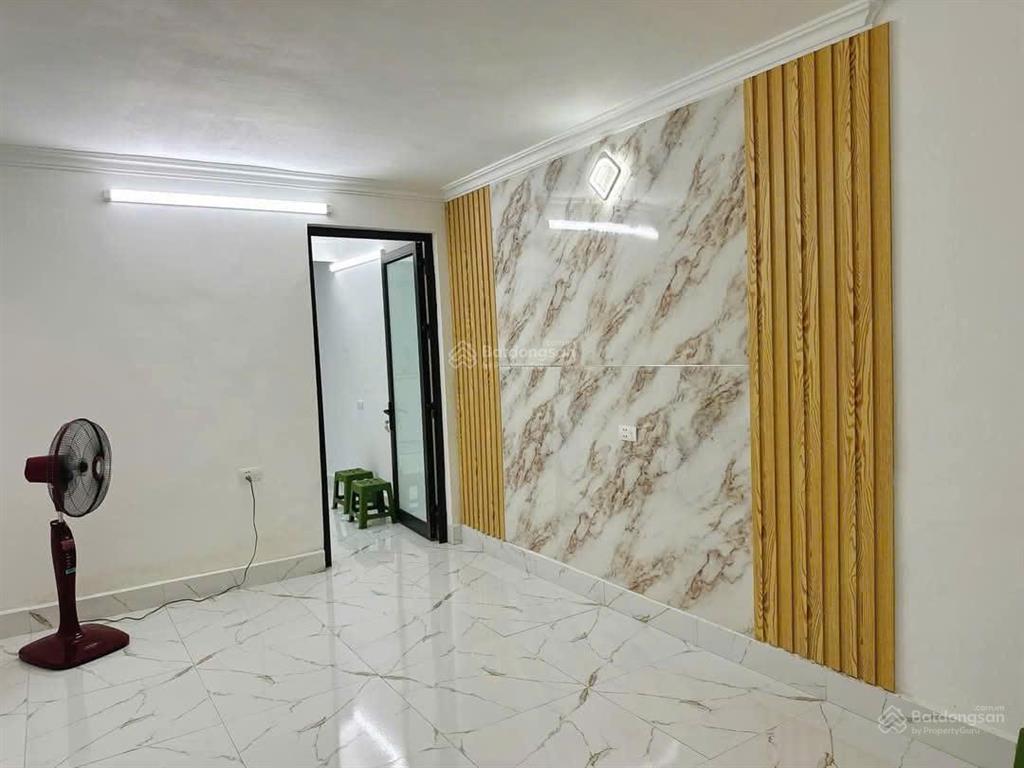 Căn góc tập thể khương thượng tầng đẹp 2.8 tỷ 2pn 2wc khép kín dt 55m2