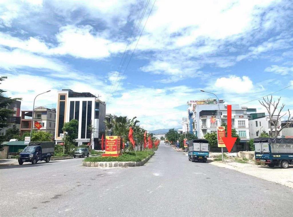 Bán ô đất siêu đẹp 105m2 tại trục đường đôi đối diện cây căng cao thắng  hà lầm