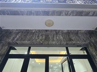 Bán nhà mới cứng, vừa có thể ở hoạc chuyển đổi cho thuê tại 434 đội cấn, ba đình, hà nội