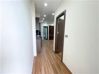 Căn 2n1k mới cứng ở được luôn tại 49 xuân la, tây hồ. đầy đủ nội thất, vị trí trung tâm