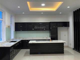 Chủ đi định cư, gởi bán biệt thự 5pn, 3wc, 180m2 tại rạch bà lớn, bình chánh, 16,5 tỷ vndxem dễ.