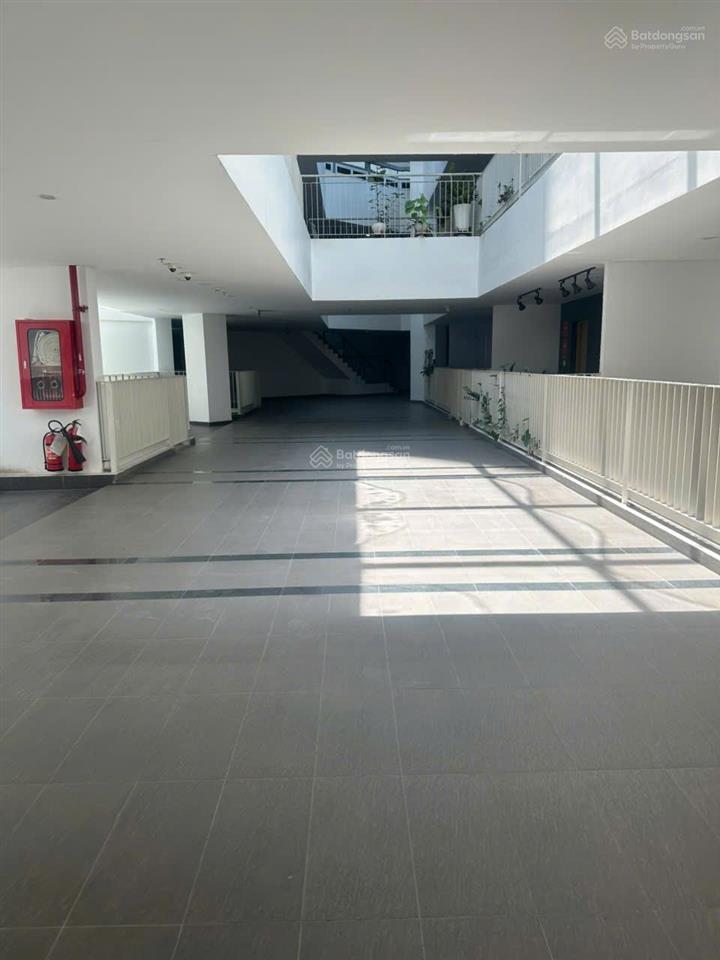 Bán shophouse tầng 1, tại scenic valley 2, nguyễn văn linh, tân phú, nhà thô xi măng, sổ hồng