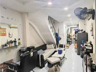 Bán nhà 4pn, 3wc, 40m2 tại phường 12, quận 3, hcm, giá 8 tỷ vnd đẹp, nhiều tiện ích