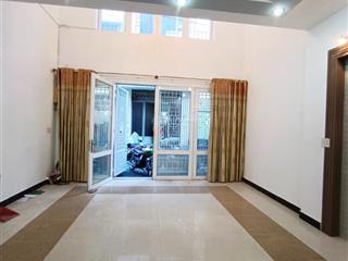 Bán nhà tt quận 3 hẻm xe hơi  5 tầng 80m2  8 phòng ngủ. phù hợp cho thuê kinh doanh