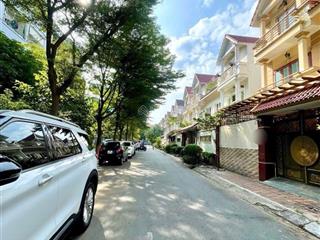 Ngộp ban.k, 3 tầng, 120m2, ngang 8m, hẻm 10m khu phân lô quân đội, đối diện công viên, ngay emart