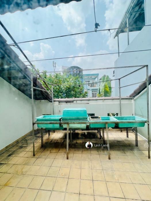 Bán nhà 4 tầng, 5m x 18m, hai mặt hẻm 12m kinh doanh, ngay chợ phạm văn bạch, gần mặt tiền, sân bay
