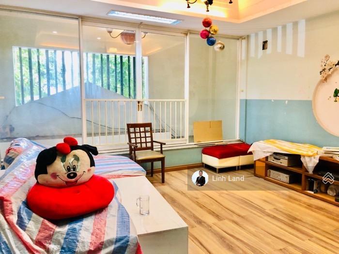 Bán nhà 4 tầng, 5m x 18m, hai mặt hẻm 12m kinh doanh, ngay chợ phạm văn bạch, gần mặt tiền, sân bay