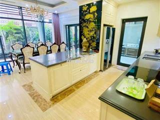 Bán nhà tú mỡ 258m2  4 tầng  mt 12m  phù hợp chia lô  giá 39 tỷ  khu vực hiếm đất  0965 118 ***