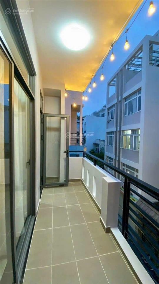 Cmt8 ngang 5,3 x 10,5 ô tô ngủ ngon trong nhà giá thương lượng