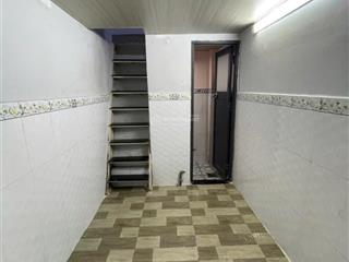Nhà 3 tầng, dtsd 18m2, khu dân cư, tôn đản, chỉ 950 triệu