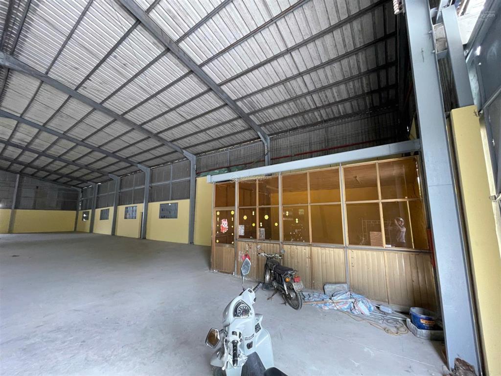 Cho thuê kho xưởng mặt tiền trần đại nghĩa, bình chánh 1100m2  pccc thẩm duyệt  đường cont