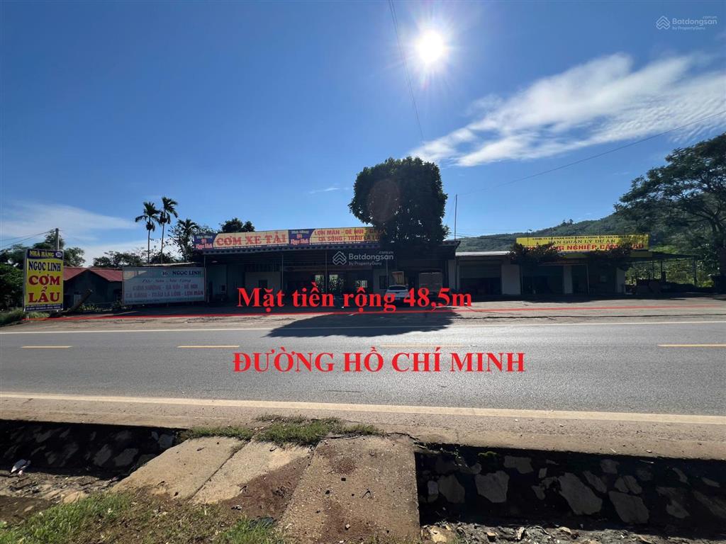 Ngân hàng bán đấu giá 1565m2 đất, tặng nhà hàng đang hoạt động tại cẩm châu cẩm thủy