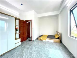 Bán căn hộ dịch vụ cc mini cầu diễn, 50m2, 7 tầng, 12 phòng, dt 60tr/th, 50m ra ô tô, ngõ thông