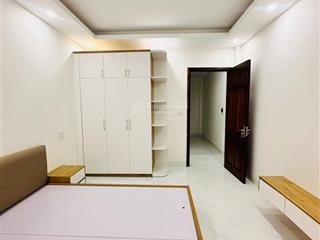 Nhà nguyễn khánh toàn , cầu giấy , xây mới 33m , 5tầng, 50m ra ô tô , ngõ thông rộng