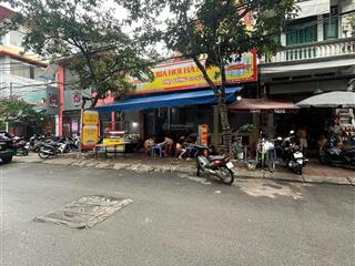 Bán nhà mặt ngõ ô tô tránh phố nguyễn khánh toàn, cầu giấy. dt 180m2, mặt tiền 10m. sđcc  83 tỷ