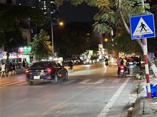 Bán nhà lô góc  ô tô tránh phạm tuấn tài, cầu giấy 42 m2x 4t mặt tiền 4,2 m2. sđcc  18,5 tỷ.