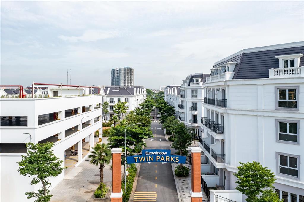 Chính chủ bán gấp căn liền kề eurowindow twin parks đường osaka 75m2, giá 16,2 tỷ.