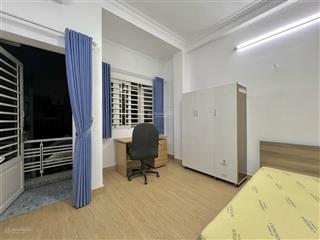 Gần cv làng hoa nội thất đầy đủ wc riêng ban công  cửa sổ