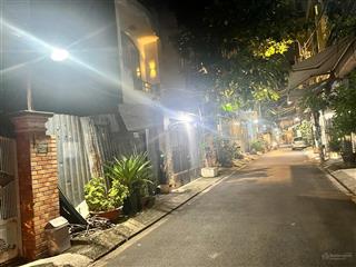 Bán nhà tại lý phục man, 233,6m2, giá ưu đãi79tr/mnhà đẹp