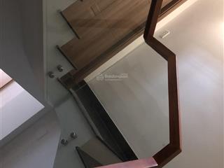 Bán gấp chdv 6 tầng hđt 45tr/tháng hxh 6m kd sầm uất ngay q.1 bán giá 18 tỷ tl